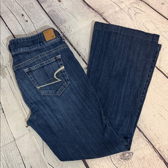American Eagle Outfitters Denim - American Eagle Outfitters Artist Dark Blue Flare Jeans Womens Size 10 *Hemmed*